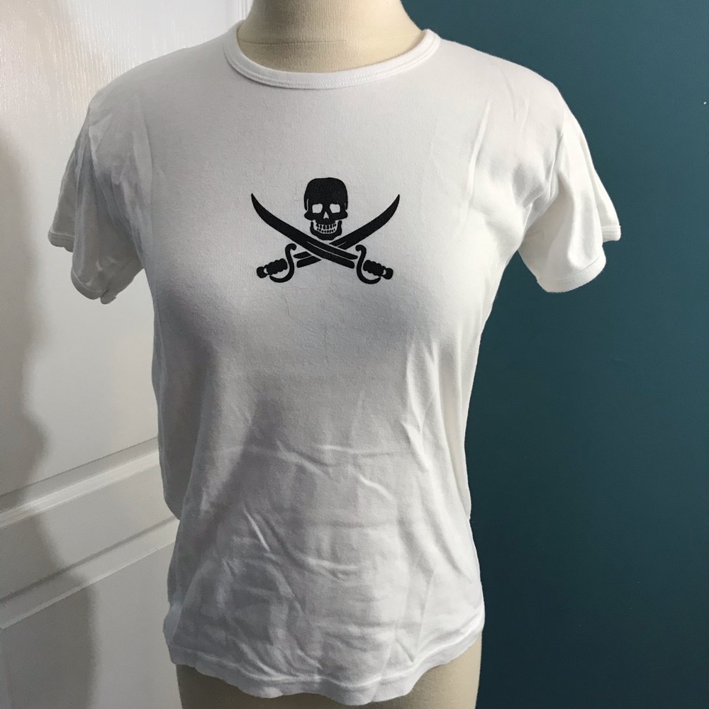 White Skull and Crossbones Tshirt